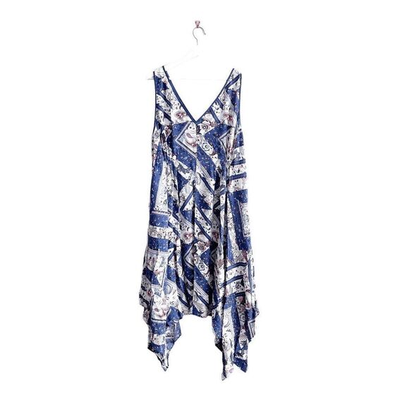 Love & Legend Women's Paisley Asymmetrical Hem Dress Blue White Size 3X Plus - Picture 2 of 6